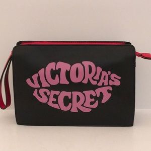 VICTORIA’S SECRET Just Add Lipstick Makeup Bag/Fashion Wristlet NWOT